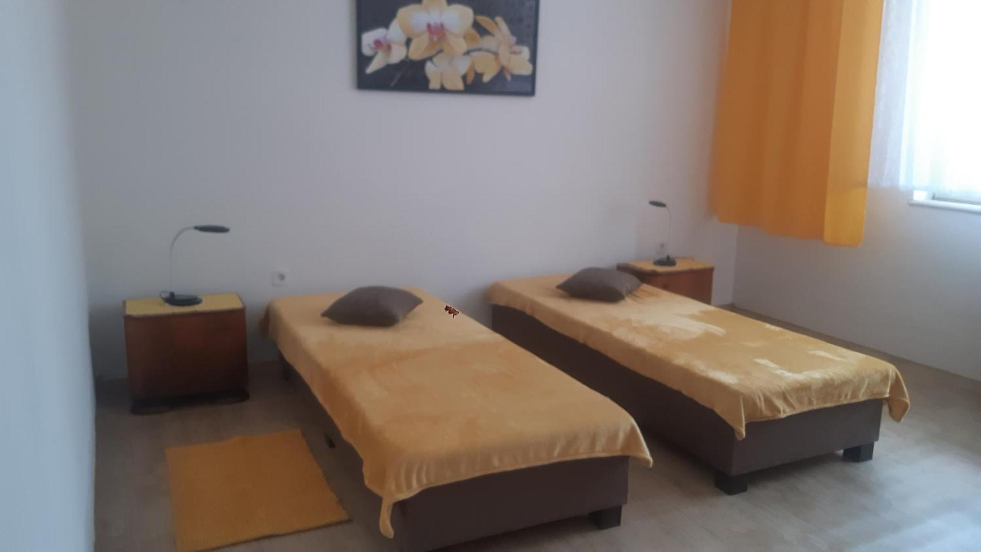 Zolo Dom Villa ลิฟตอฟสกีมิคูลาช ภายนอก รูปภาพ